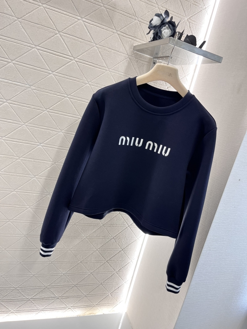 Miu Miu sets